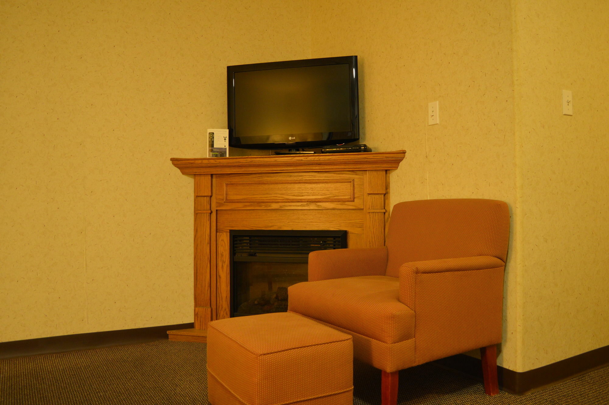 Super 8 By Wyndham Grande Prairie Hotel Exterior foto