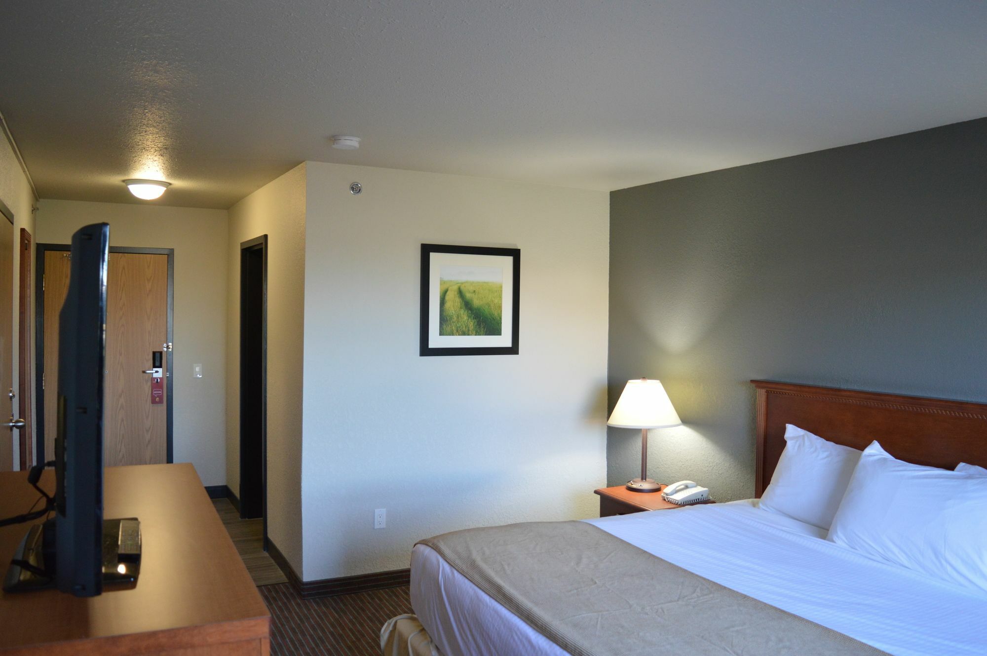 Super 8 By Wyndham Grande Prairie Hotel Exterior foto
